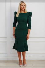 Load image into Gallery viewer, Joana dress in solid green - Shop women style vintage, Audrey Hepburn jackets online -Christine
