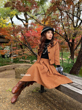 Load image into Gallery viewer, Lisa Collar set in Tweed Fall
