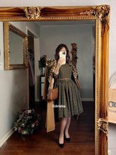 Load image into Gallery viewer, Kelly dress in Tarran
