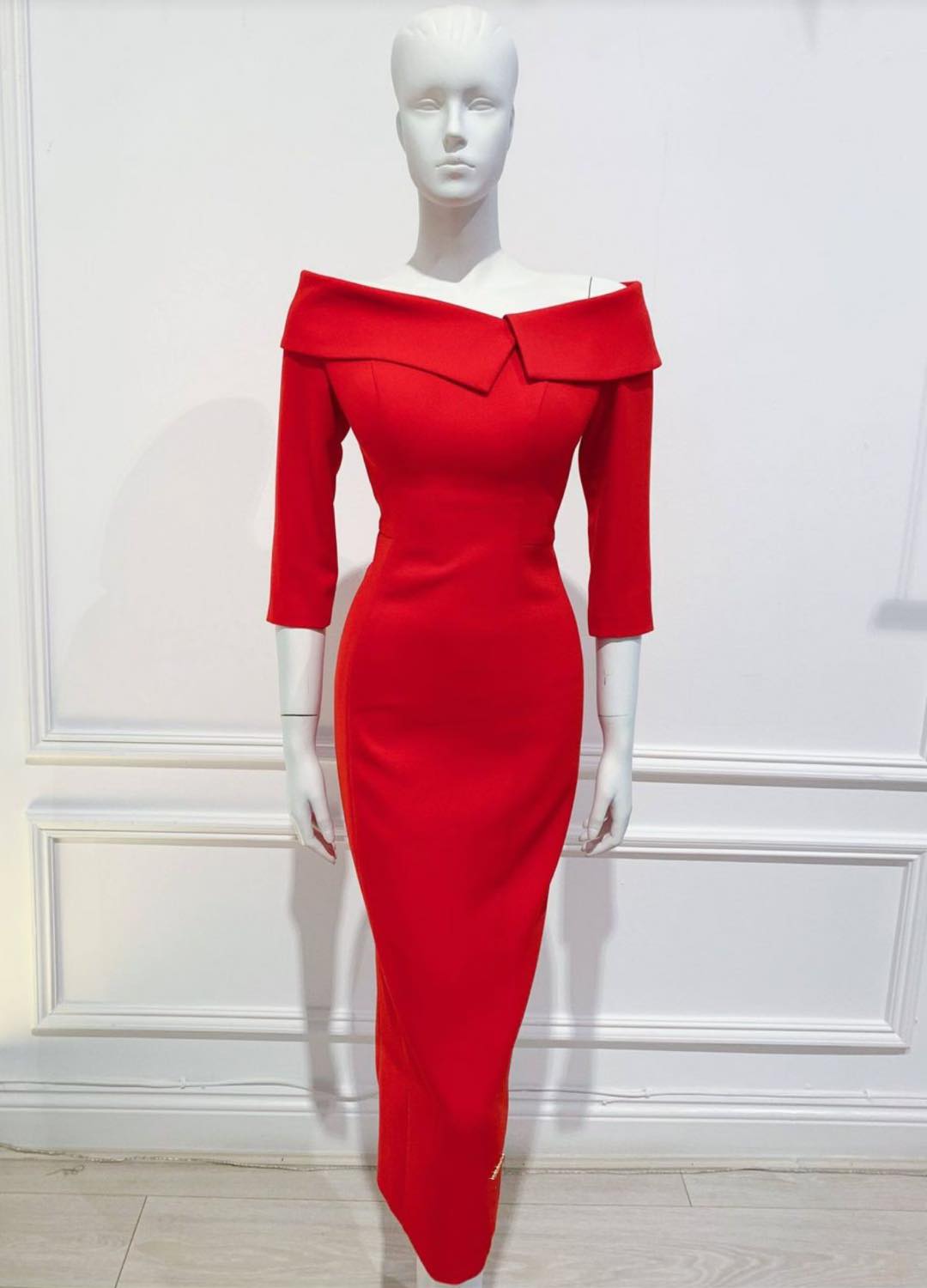 Melina dress in solid Red - Shop women style vintage, Audrey Hepburn jackets online -Christine