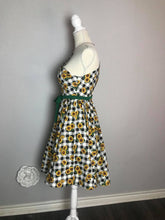 Load image into Gallery viewer, Gigi Dress in Gingham Sunflowers Print cotton - Shop women style vintage, Audrey Hepburn jackets online -Christine
