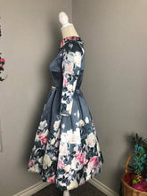 Load image into Gallery viewer, Kennedy Dress in Roses Grey Taffeta size S - Shop women style vintage, Audrey Hepburn jackets online -Christine
