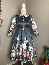 Load image into Gallery viewer, Kennedy Dress in Roses Grey Taffeta - Shop women style vintage, Audrey Hepburn jackets online -Christine
