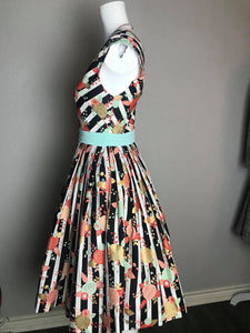 Cici dress in plaid bloom flowers - Shop women style vintage, Audrey Hepburn jackets online -Christine