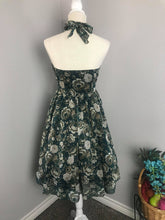 Load image into Gallery viewer, Marilyn Dress in Chiffon bloom flowers - Shop women style vintage, Audrey Hepburn jackets online -Christine
