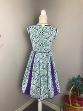 Load image into Gallery viewer, Lobell Dress in Bloom flower silk cotton Size S - Shop women style vintage, Audrey Hepburn jackets online -Christine
