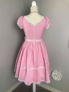 Elisa Dress in Gingham pink linen - Shop women style vintage, Audrey Hepburn jackets online -Christine