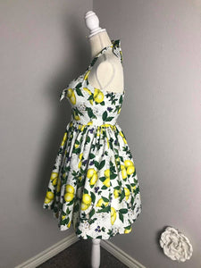 May Dress in Lemon Print cotton - Shop women style vintage, Audrey Hepburn jackets online -Christine