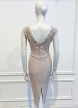 Load image into Gallery viewer, Susana dress in cream - Shop women style vintage, Audrey Hepburn jackets online -Christine
