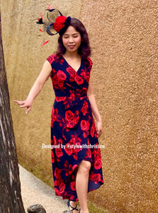 Minyoung dress in red roses