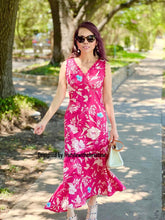 Load image into Gallery viewer, Kyo dress in flowers
