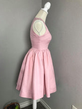 Load image into Gallery viewer, Audrey Dress in Powder Pink linen - Shop women style vintage, Audrey Hepburn jackets online -Christine
